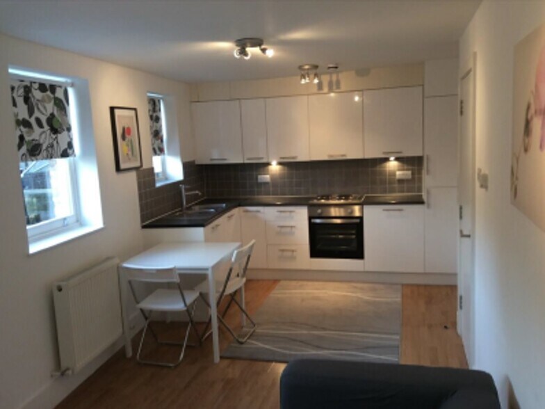 More Photos Of 63 Courthill Road Rd, London Specialty For Sale