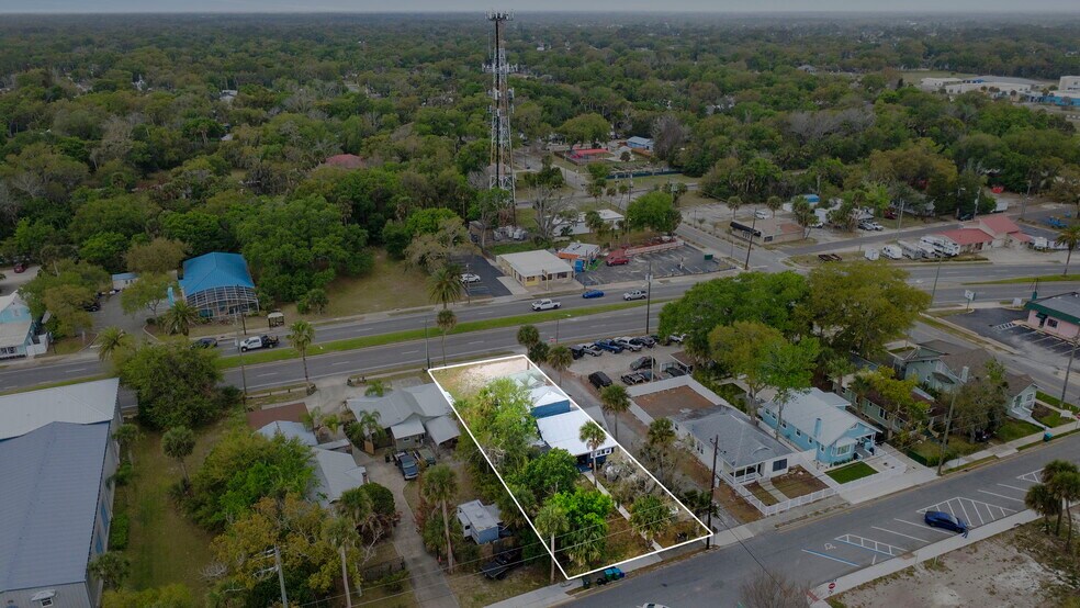 More Photos Of 324 N Orange St, New Smyrna Beach Multifamily For Sale