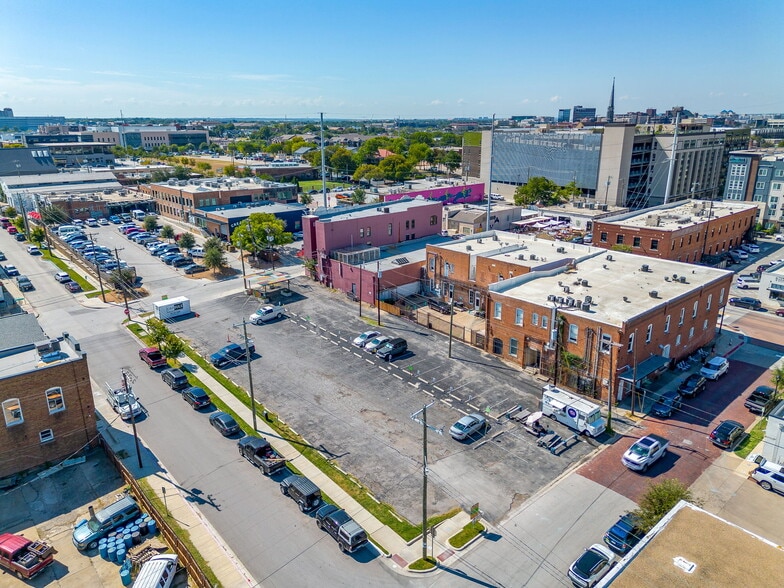 More Photos Of 215-219 S Main St, Fort Worth Storefront Retail Office For Lease