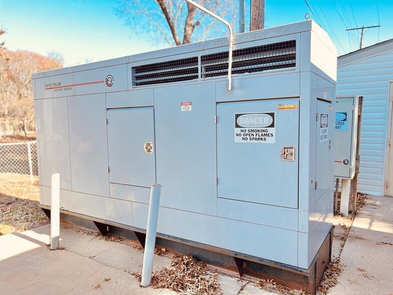 More Photos Of 720 W 1st St, Coffeyville Healthcare For Sale