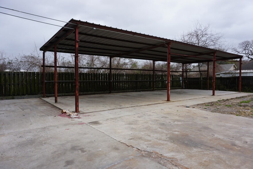 More Photos Of 12803 Rita Ln, Houston Warehouse For Sale