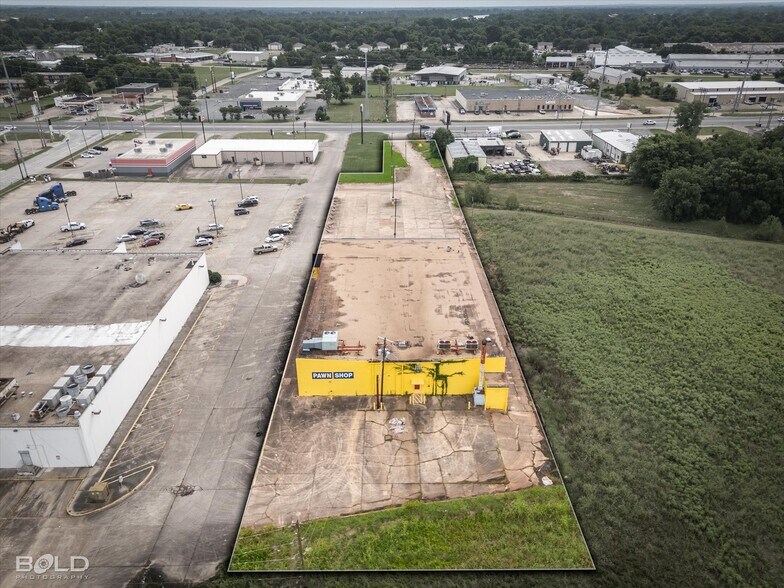 More Photos Of 1837 N Market St, Shreveport General Retail For Sale