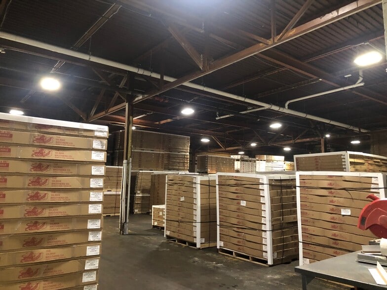 More Photos Of 263-275 Park Ave, East Hartford Warehouse For Lease