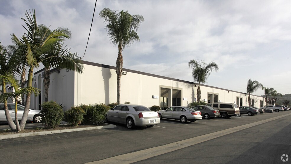 More Photos Of 4332-4358 E La Palma Ave, Anaheim Warehouse For Lease