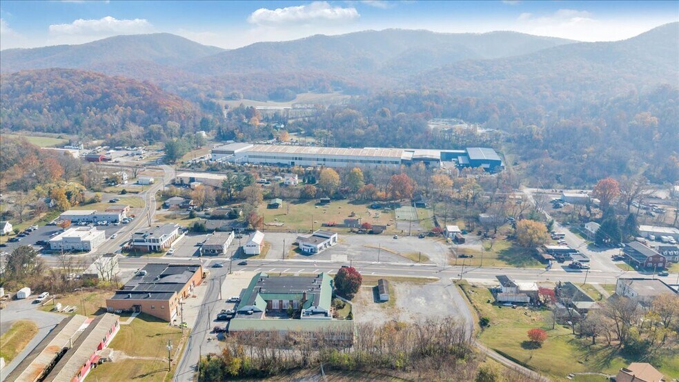 More Photos Of 5383 Lee Hwy, Troutville Freestanding For Sale