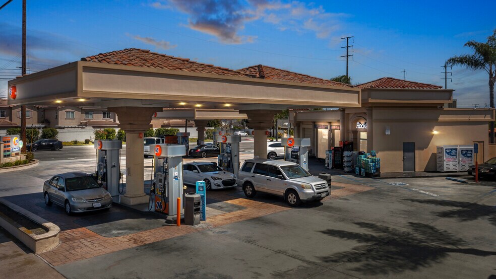Primary Photo Of 11470 Edinger Ave, Fountain Valley Service Station For Sale