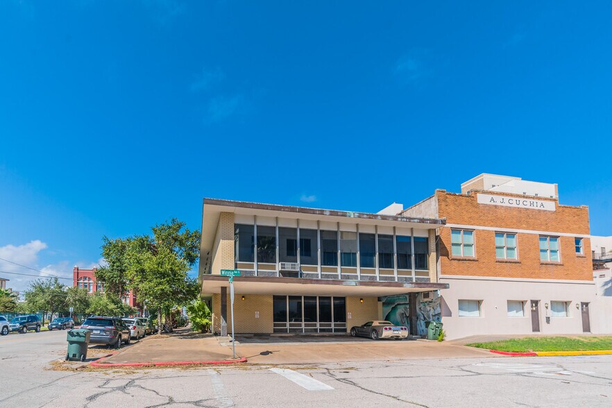 More Photos Of 622 Kempner, Galveston Loft Creative Space For Lease