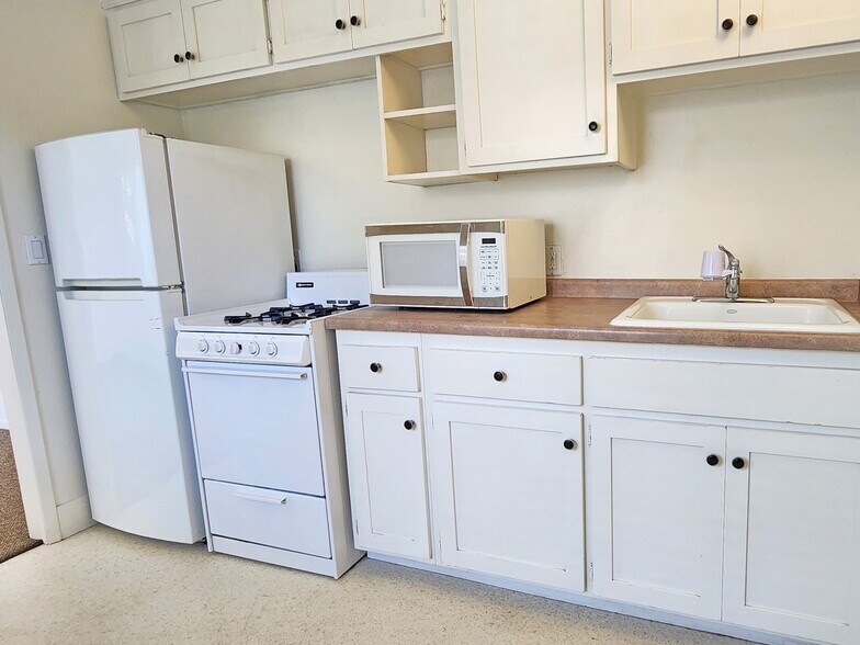 More Photos Of 172 Ocean View Ave, Pismo Beach Apartments For Sale