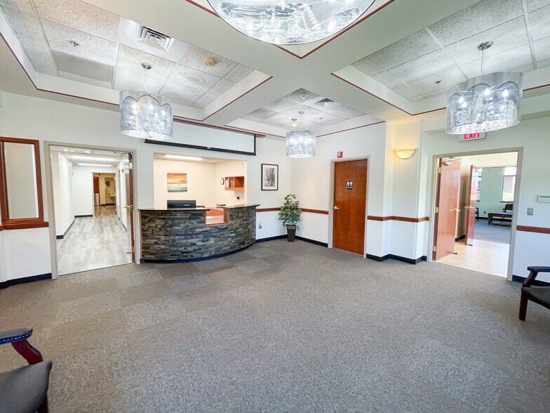 More Photos Of 4820 S Arrowhead Dr, Independence Medical For Lease