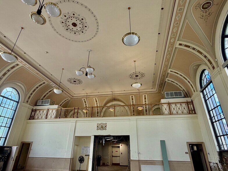 More Photos Of 133 N Main St, Port Chester Freestanding For Lease