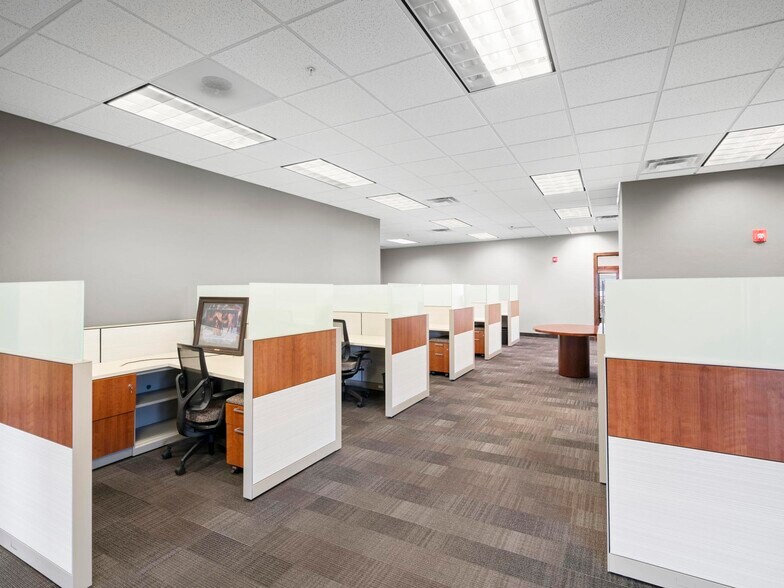 More Photos Of 811-867 N 900 W, Orem Office For Sale