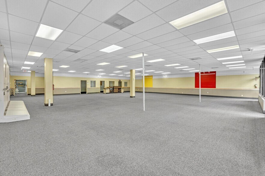 More Photos Of 2424 N St Rd 7, Fort Lauderdale Unknown For Lease