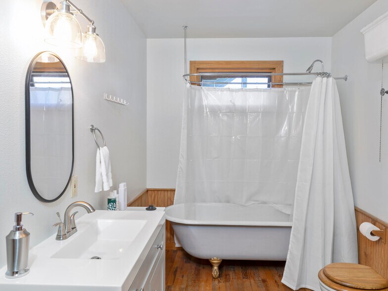 More Photos Of 609 Clinton St, Ridgway Apartments For Sale