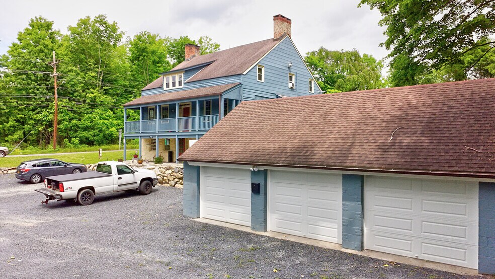 More Photos Of 967 Little Britain Rd, New Windsor Freestanding For Sale