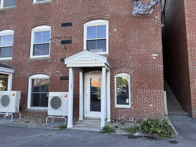 More Photos Of 137 Water St, Exeter Office For Lease