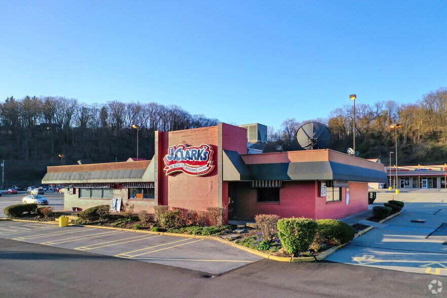 More Photos Of 9805 McKnight Rd, Pittsburgh Unknown For Lease