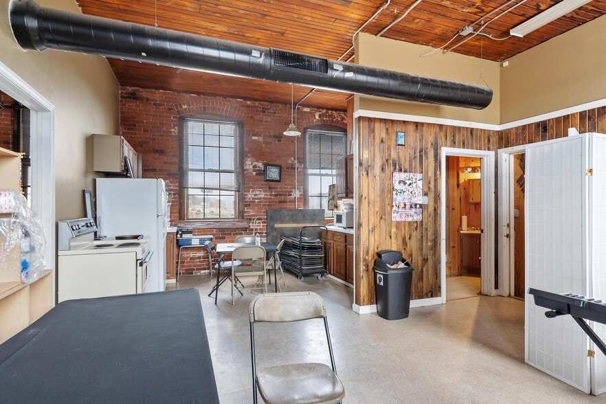 More Photos Of 65 Water St, Worcester Loft Creative Space For Sale