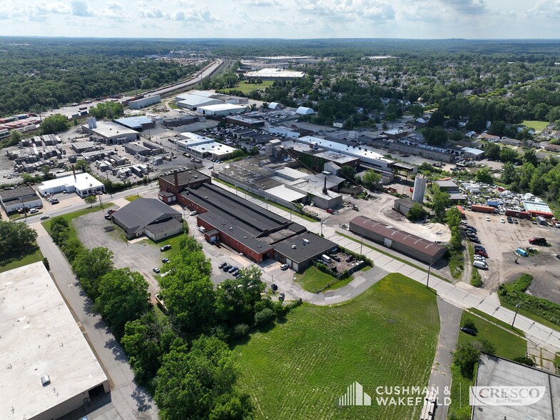 More Photos Of 5446-5454 Dunham Rd, Maple Heights Manufacturing For Lease