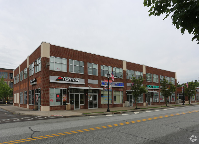 Primary Photo Of 840-870 W Main St, Lansdale Storefront Retail Office For Lease