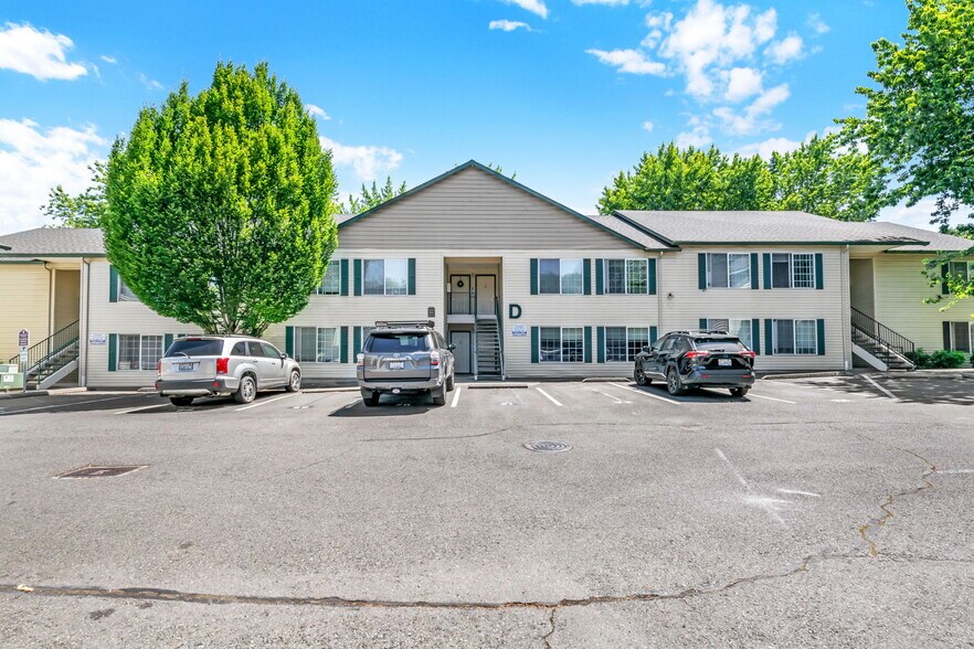 Primary Photo Of 4821 NE 110th Ave, Vancouver Apartments For Sale