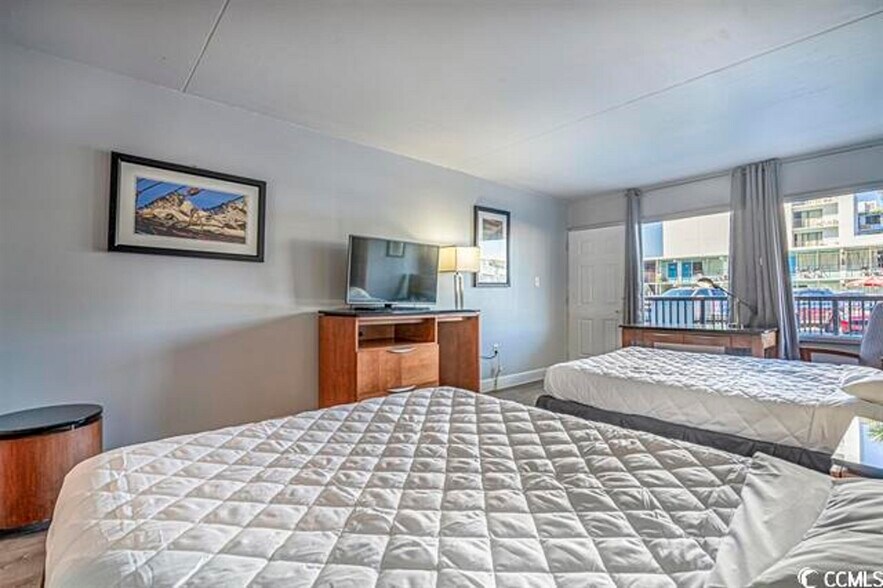 More Photos Of 2711 S Ocean Blvd, Myrtle Beach Hotel For Sale