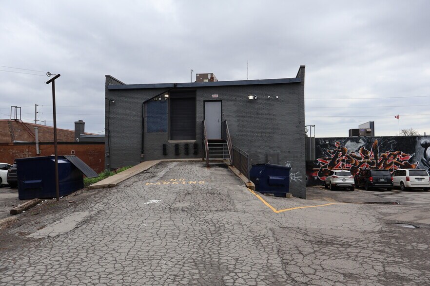 More Photos Of 55 Geneva St, St Catharines Freestanding For Lease