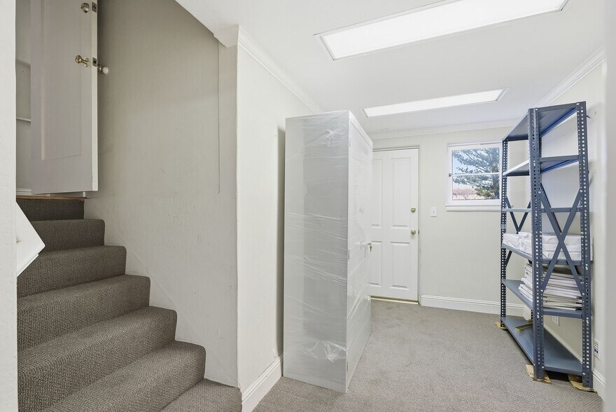 More Photos Of 29 Hawthorne Ave, Los Altos Office For Lease