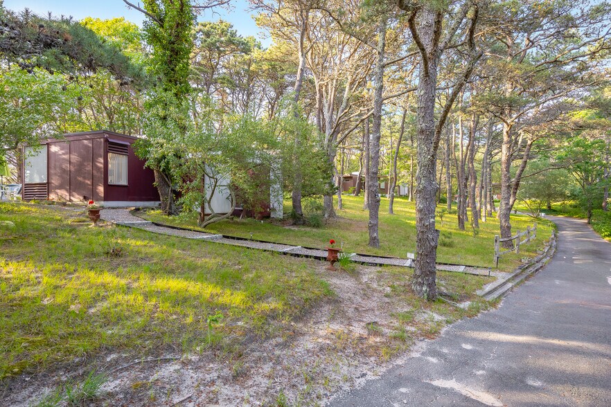 More Photos Of 25 Way 055., Wellfleet Apartments For Sale