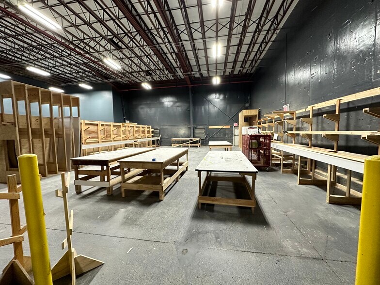 More Photos Of 4865 Arthur Kill Rd, Staten Island Warehouse For Lease