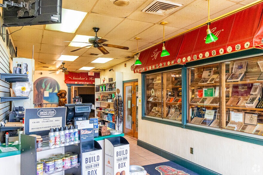 More Photos Of 952 State Route 34, Matawan Freestanding For Lease