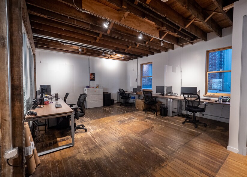 More Photos Of 34-38 W Gay St, Columbus Loft Creative Space For Sale
