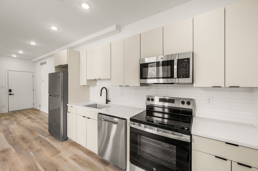 More Photos Of 4921 Chester Ave, Philadelphia Multifamily For Sale