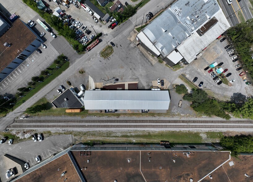 More Photos Of 1100 Menzler Rd, Nashville Warehouse For Sale