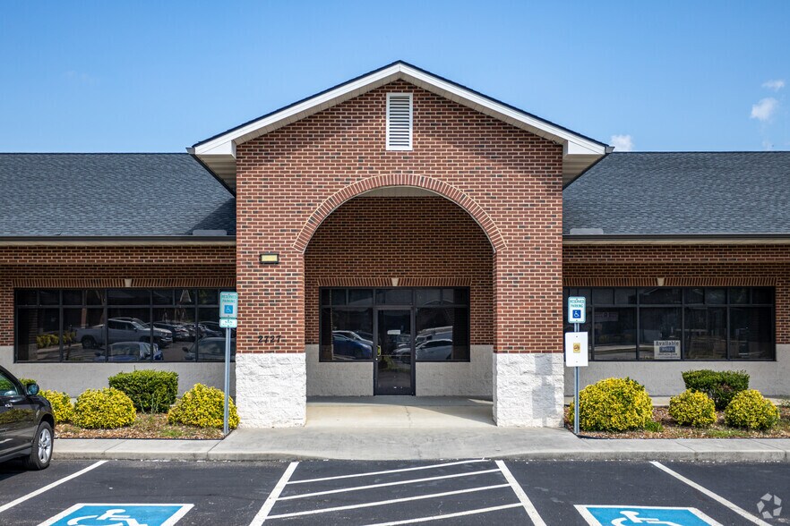 More Photos Of 5266 N National Dr, Knoxville Unknown For Lease