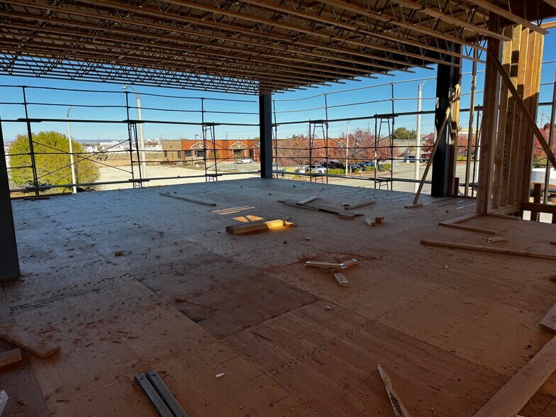 More Photos Of 42155 11th St W, Palmdale Medical For Sale