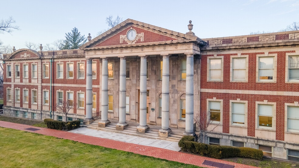 More Photos Of 1975 Noble Rd, East Cleveland Office Residential For Lease