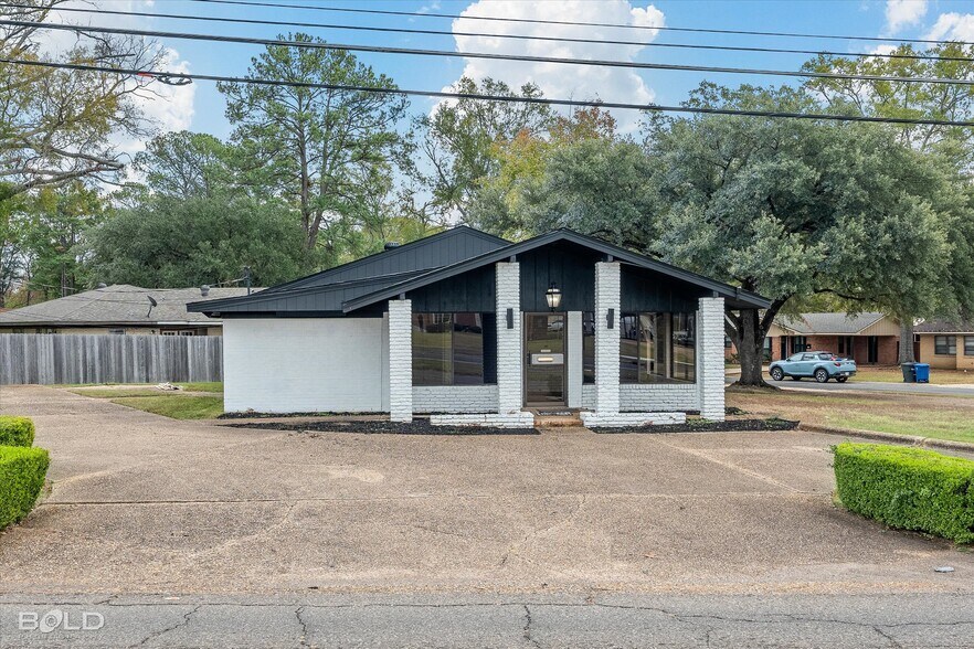 More Photos Of 9099 Mansfield Rd, Shreveport Healthcare For Sale