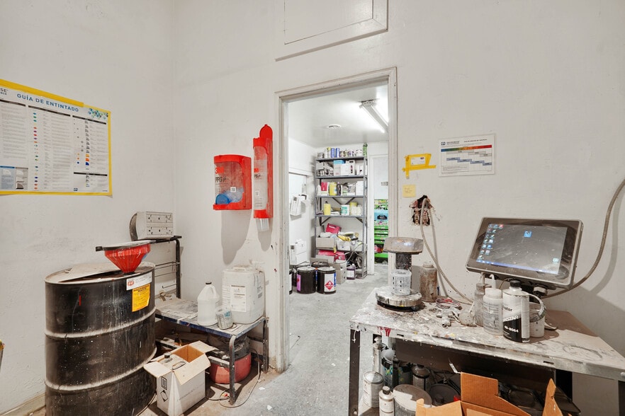 More Photos Of 245-251 24th St, Richmond Auto Repair For Sale