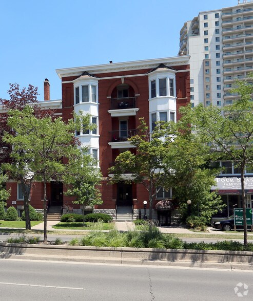 Primary Photo Of 440 Wellington Ave, London Apartments For Sale