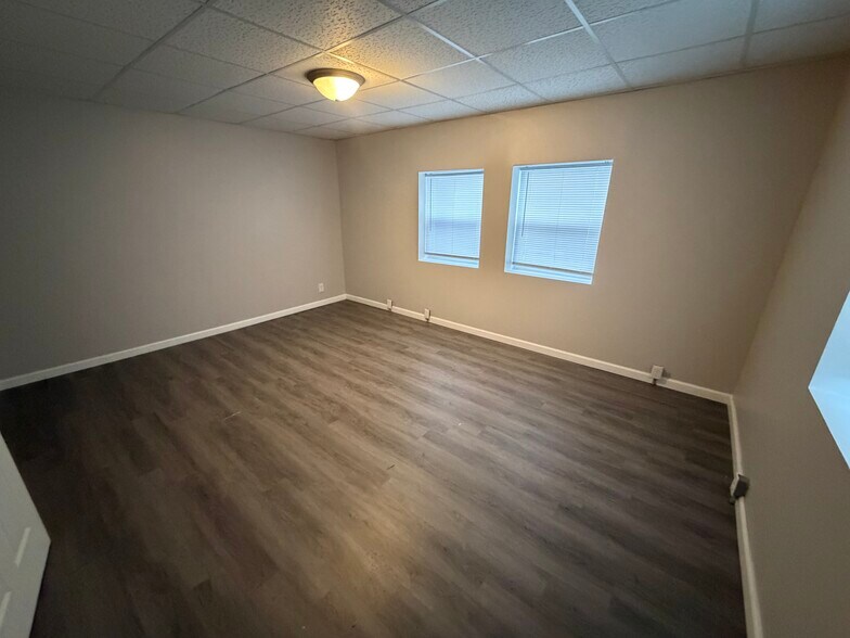 More Photos Of 2333 N 14th St, Terre Haute Apartments For Sale