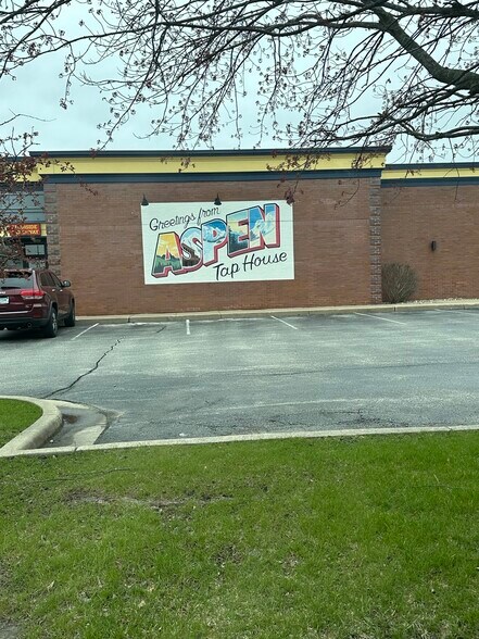 More Photos Of 4340 Main St, Mishawaka Restaurant For Sale