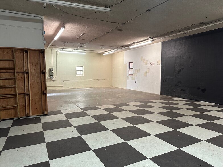 More Photos Of 2663-2667 W Pico Blvd, Los Angeles Storefront For Sale