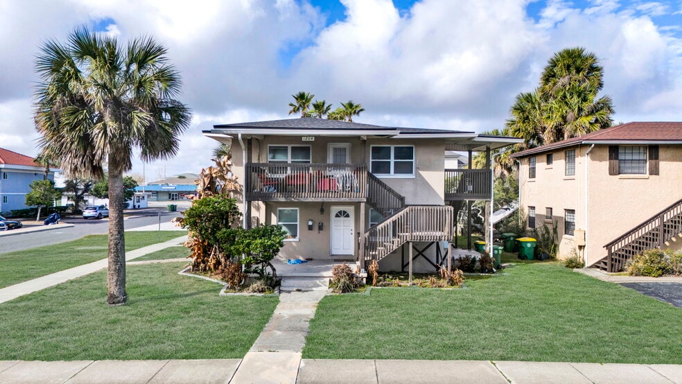 More Photos Of 205 11th Ave N, Jacksonville Beach Multifamily For Sale