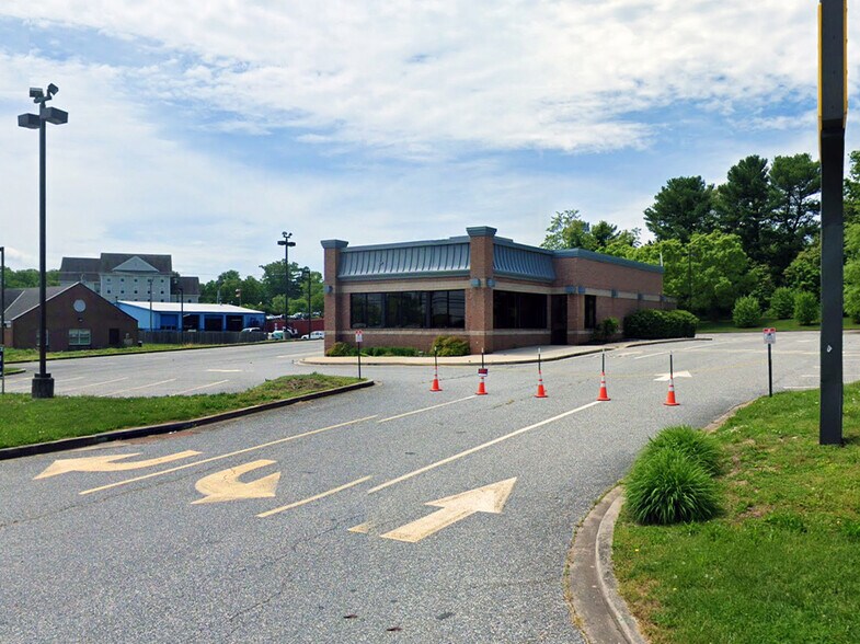More Photos Of 2910 Emmorton Rd, Abingdon Fast Food For Lease