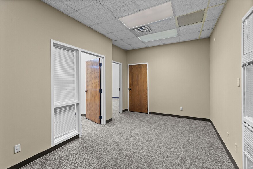 More Photos Of 800 N Spring St, Shreveport Office For Lease