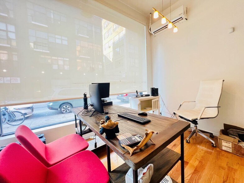 More Photos Of 362 Bedford Ave, Brooklyn General Retail For Lease