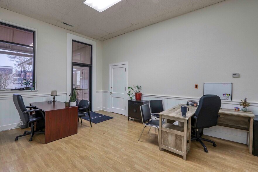 More Photos Of 316 N 2nd Ave, Sandpoint Office For Lease