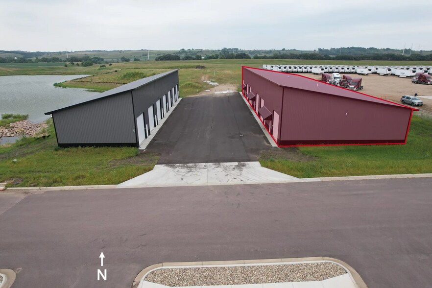 More Photos Of 308 N Heritage Rd, Brandon Warehouse For Sale