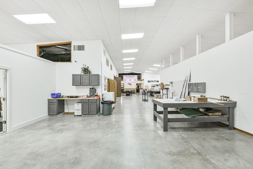 More Photos Of 7449 Wright Rd, Houston Manufacturing For Sale