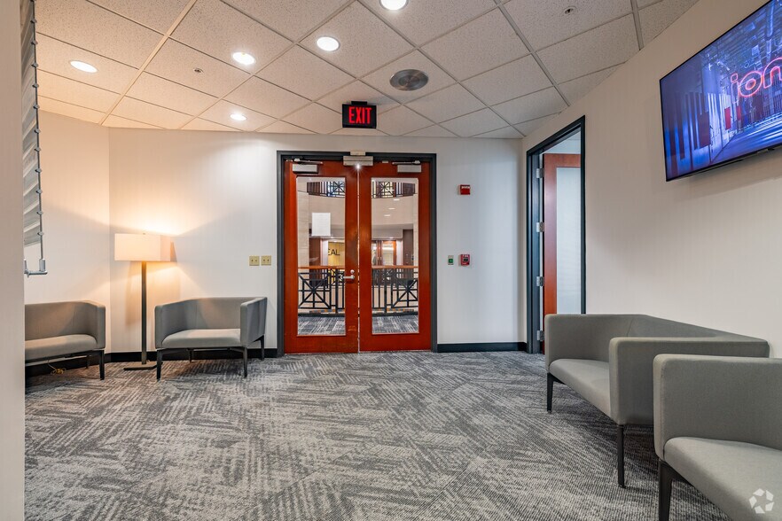 More Photos Of 2202 N Westshore Blvd, Tampa Coworking Space